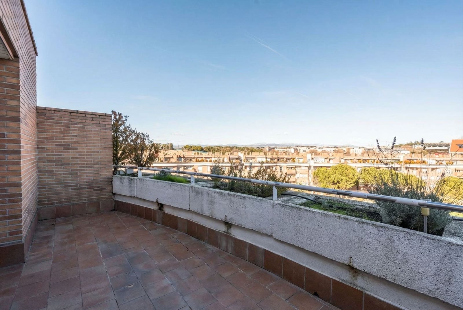 2 soveværelse Penthouse til salg i Las Rozas de Madrid med swimmingpool - € 595.000 (Ref: 9471824)