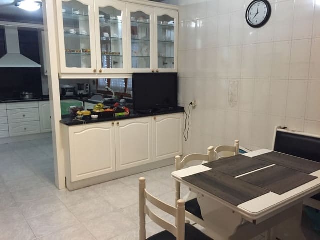 12 bedroom Villa for sale in Alpedrete with pool garage - € 960,000 (Ref: 9475732)