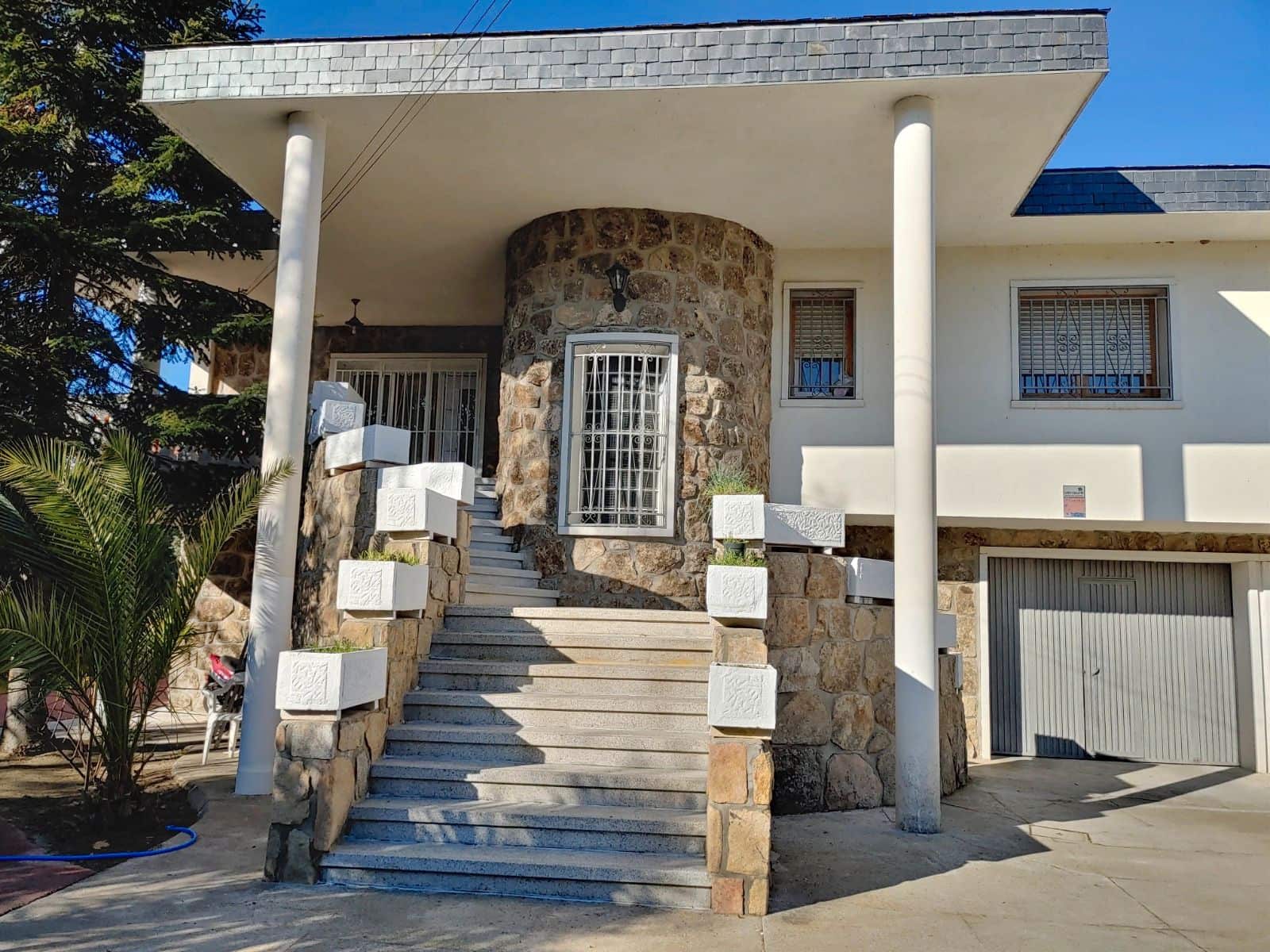 12 bedroom Villa for sale in Alpedrete with pool garage - € 960,000 (Ref: 9475732)