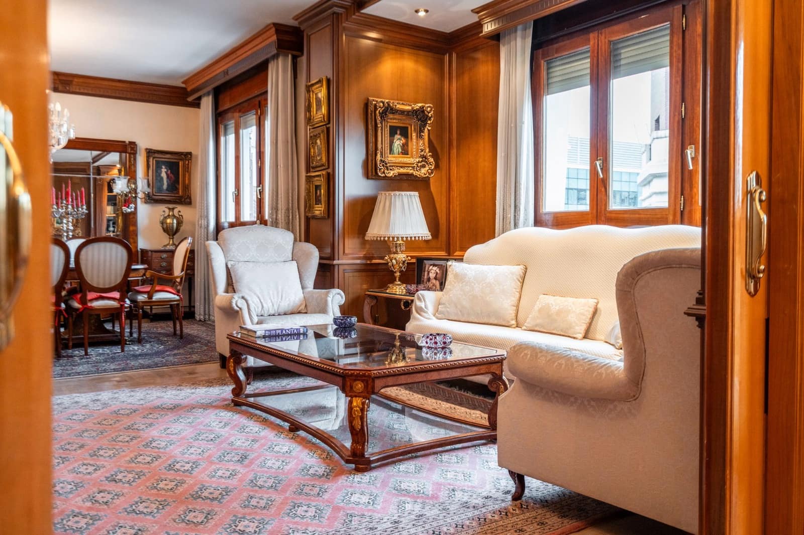 6 bedroom Flat for sale in Madrid city - € 2,750,000 (Ref: 9480666)