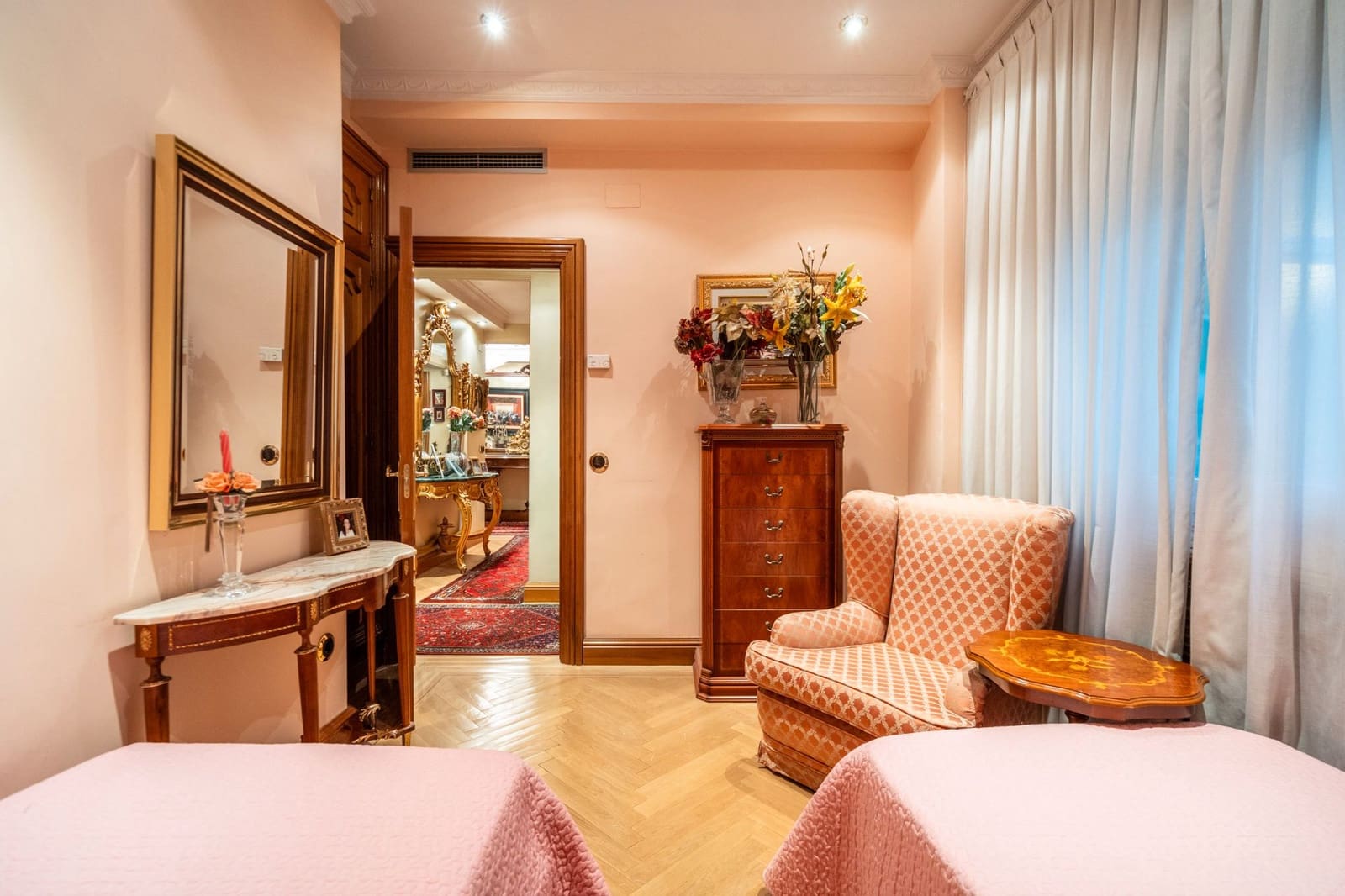 6 bedroom Flat for sale in Madrid city - € 2,750,000 (Ref: 9480666)