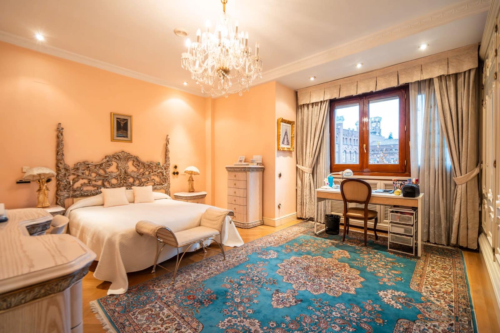 6 bedroom Flat for sale in Madrid city - € 2,750,000 (Ref: 9480666)