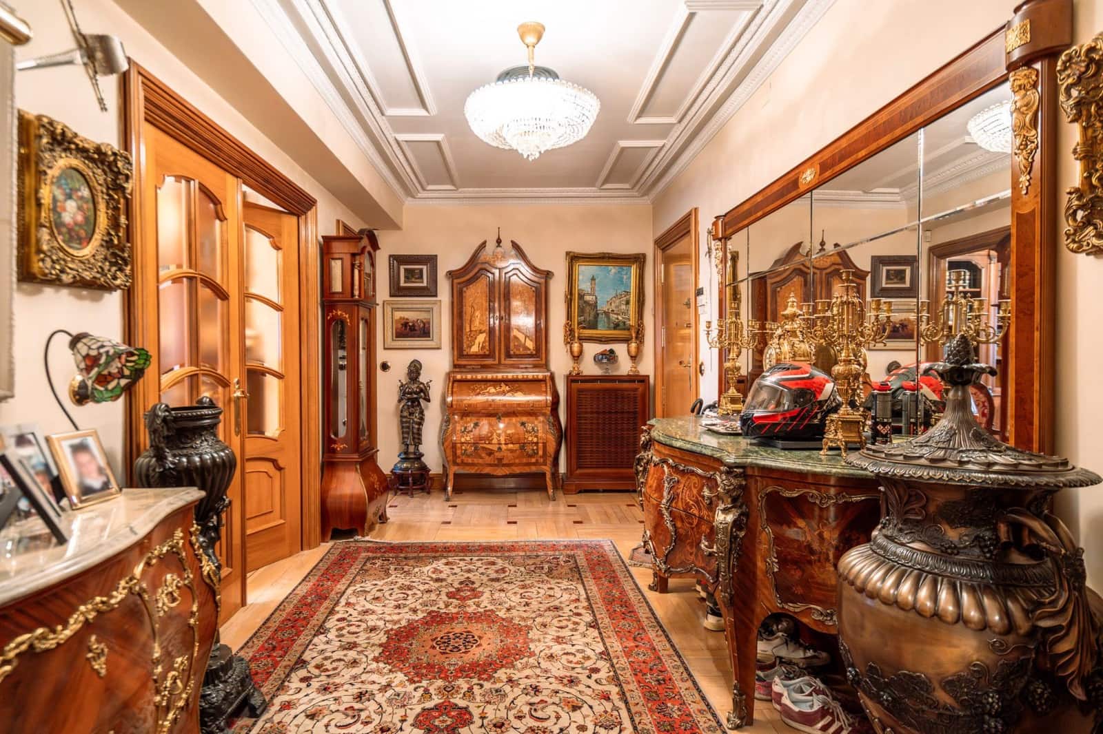 6 bedroom Flat for sale in Madrid city - € 2,750,000 (Ref: 9480666)