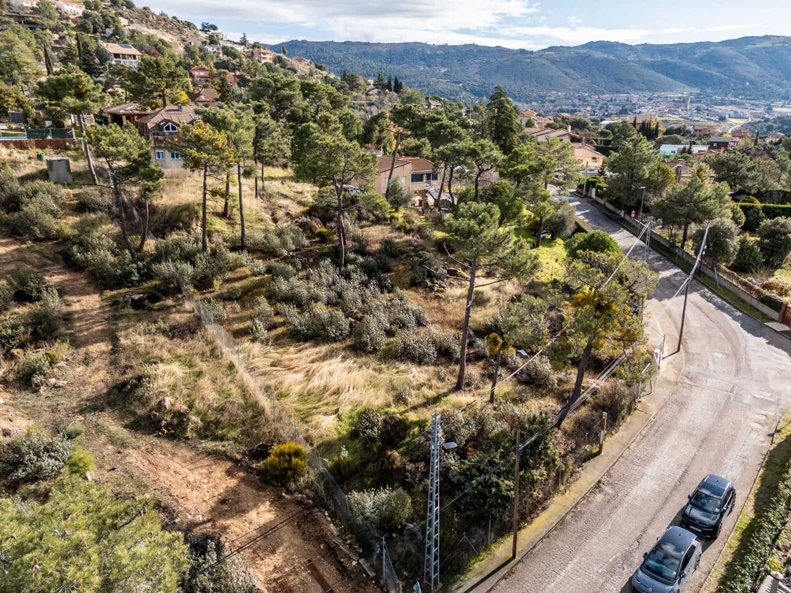 5 bedroom Villa for sale in Robledo de Chavela - € 155,000 (Ref: 9495302)