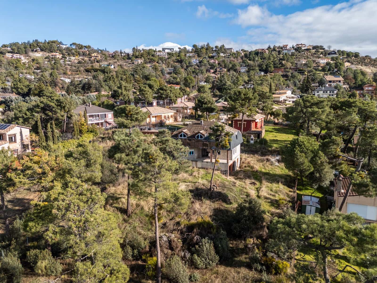 5 bedroom Villa for sale in Robledo de Chavela - € 155,000 (Ref: 9495302)