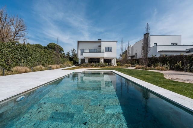 5 slaapkamer Villa te koop in Villanueva de la Cañada met zwembad garage - € 1.780.000 (Ref: 9497935)