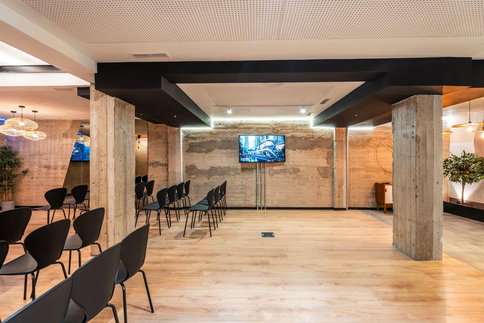 Local Comercial en Madrid ciudad en alquiler - 20.000 € (Ref: 9506294)