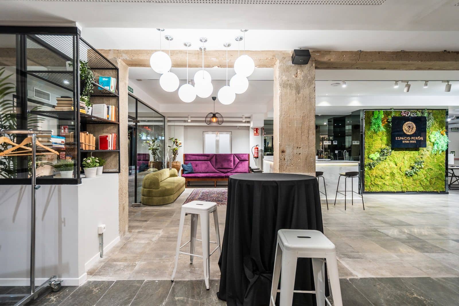 Local Comercial en Madrid ciudad en alquiler - 20.000 € (Ref: 9506294)