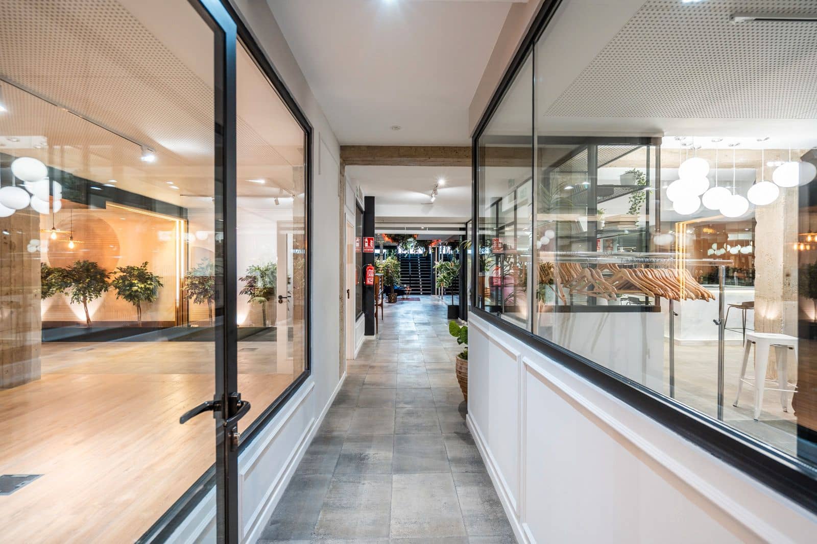 Local Comercial en Madrid ciudad en alquiler - 20.000 € (Ref: 9506294)