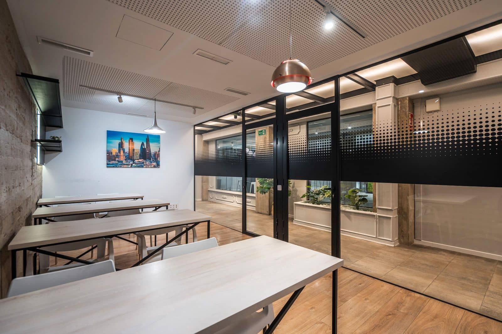 Local Comercial en Madrid ciudad en alquiler - 20.000 € (Ref: 9506294)