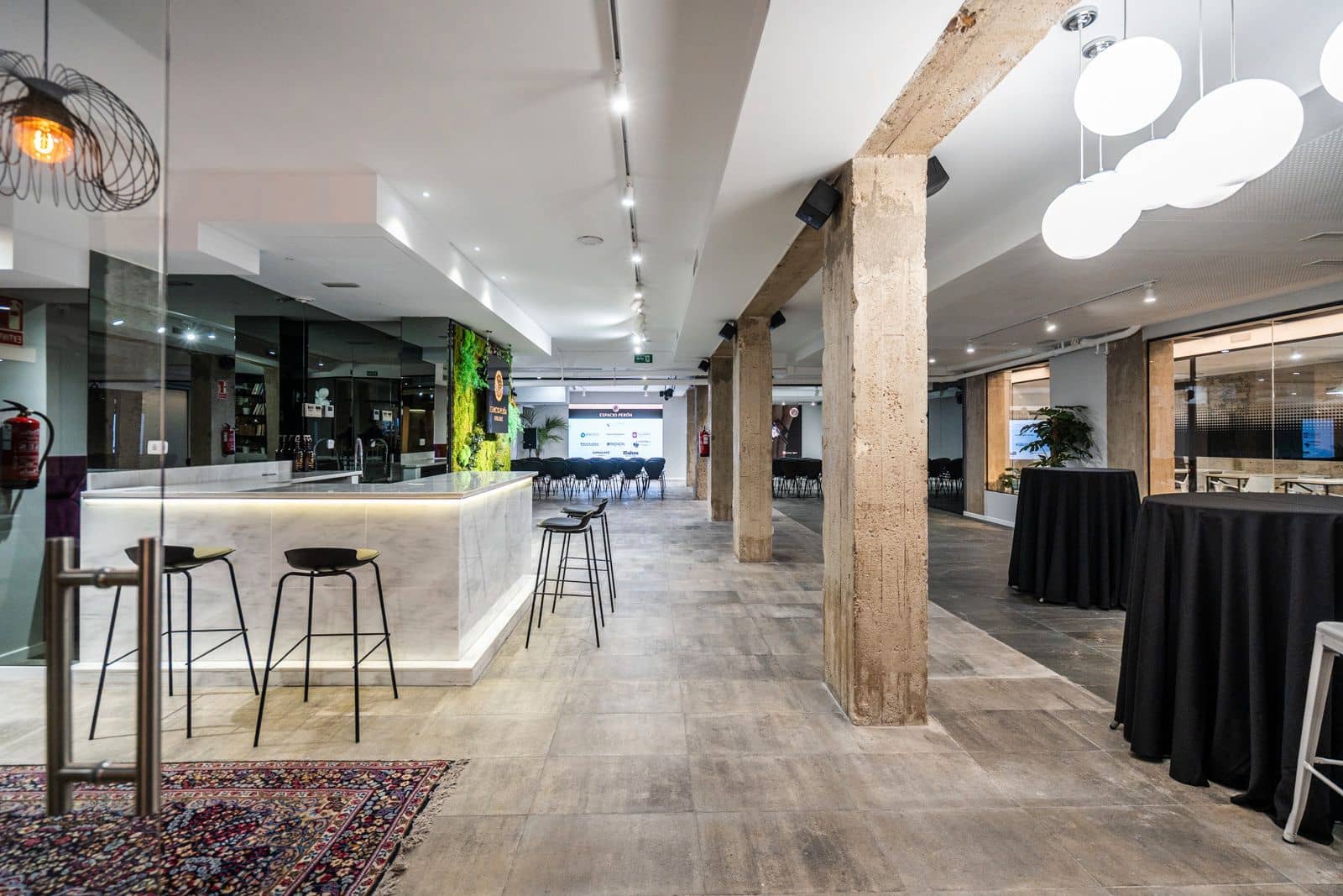 Local Comercial en Madrid ciudad en alquiler - 20.000 € (Ref: 9506294)