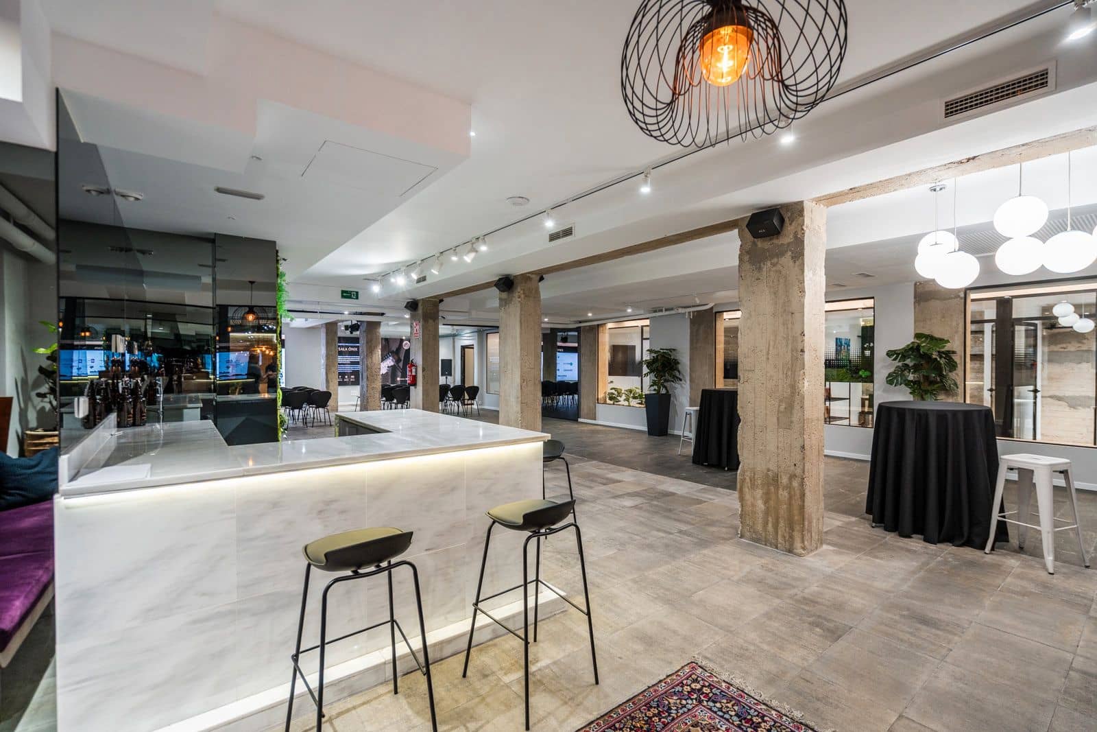 Local Comercial en Madrid ciudad en alquiler - 20.000 € (Ref: 9506294)