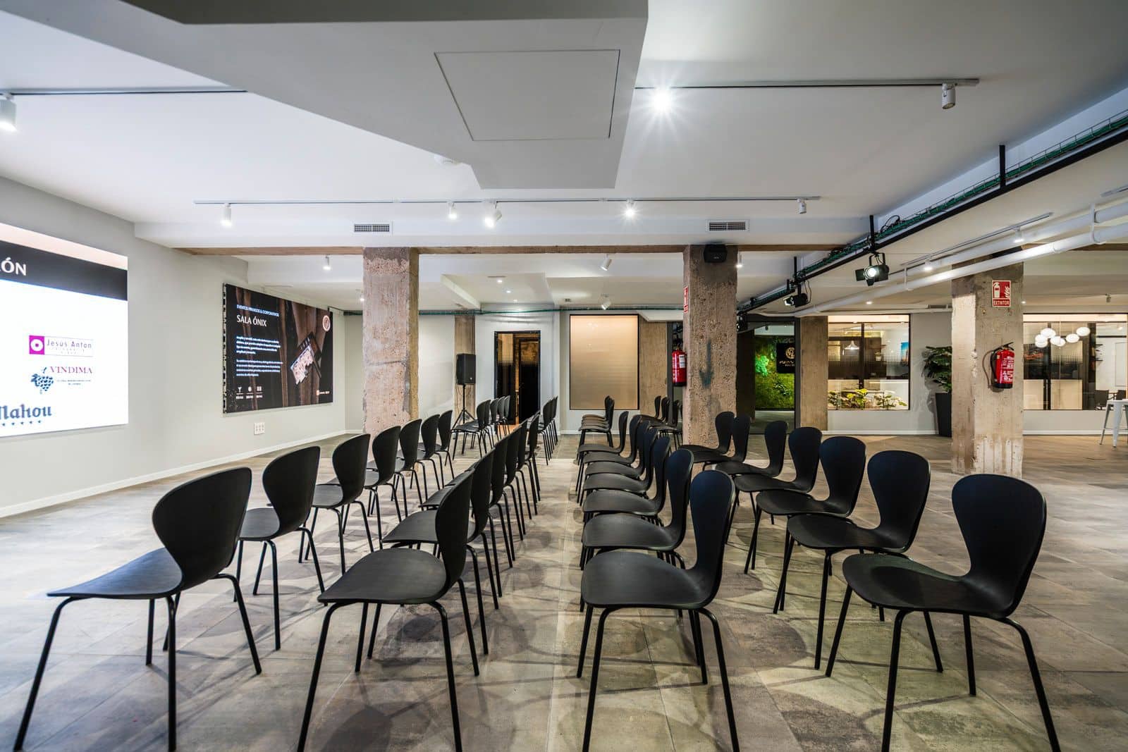 Local Comercial en Madrid ciudad en alquiler - 20.000 € (Ref: 9506294)