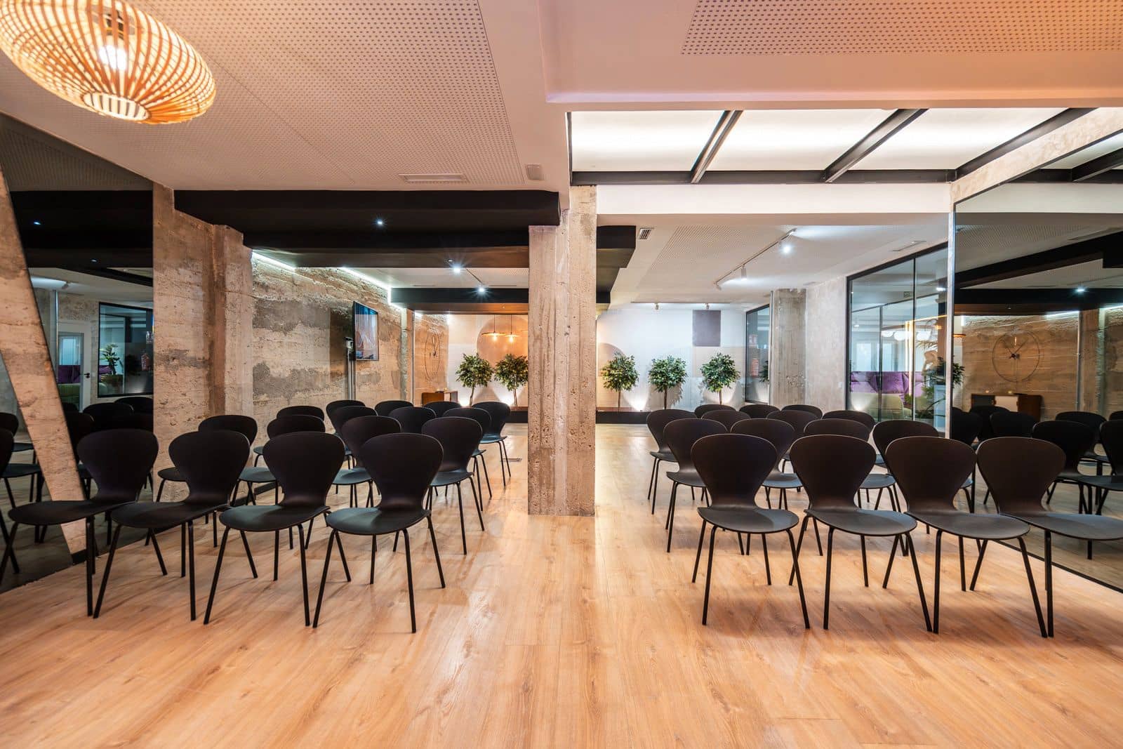 Local Comercial en Madrid ciudad en alquiler - 20.000 € (Ref: 9506294)