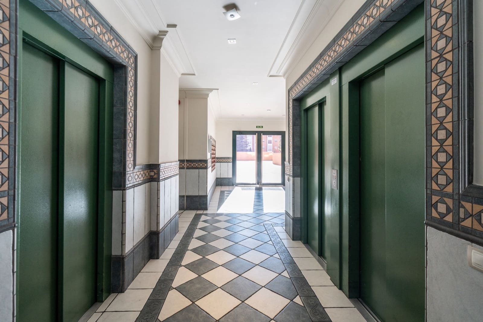 1 soverom Leilighet til salgs i Madrid by med svømmebasseng - € 290 000 (Ref: 9510231)