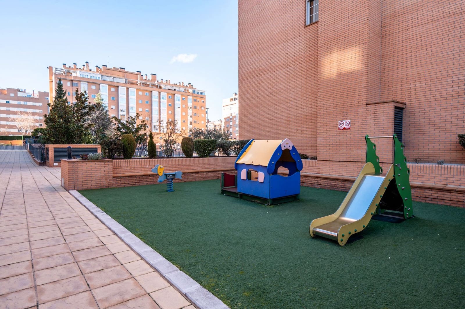 1 soverom Leilighet til salgs i Madrid by med svømmebasseng - € 290 000 (Ref: 9510231)