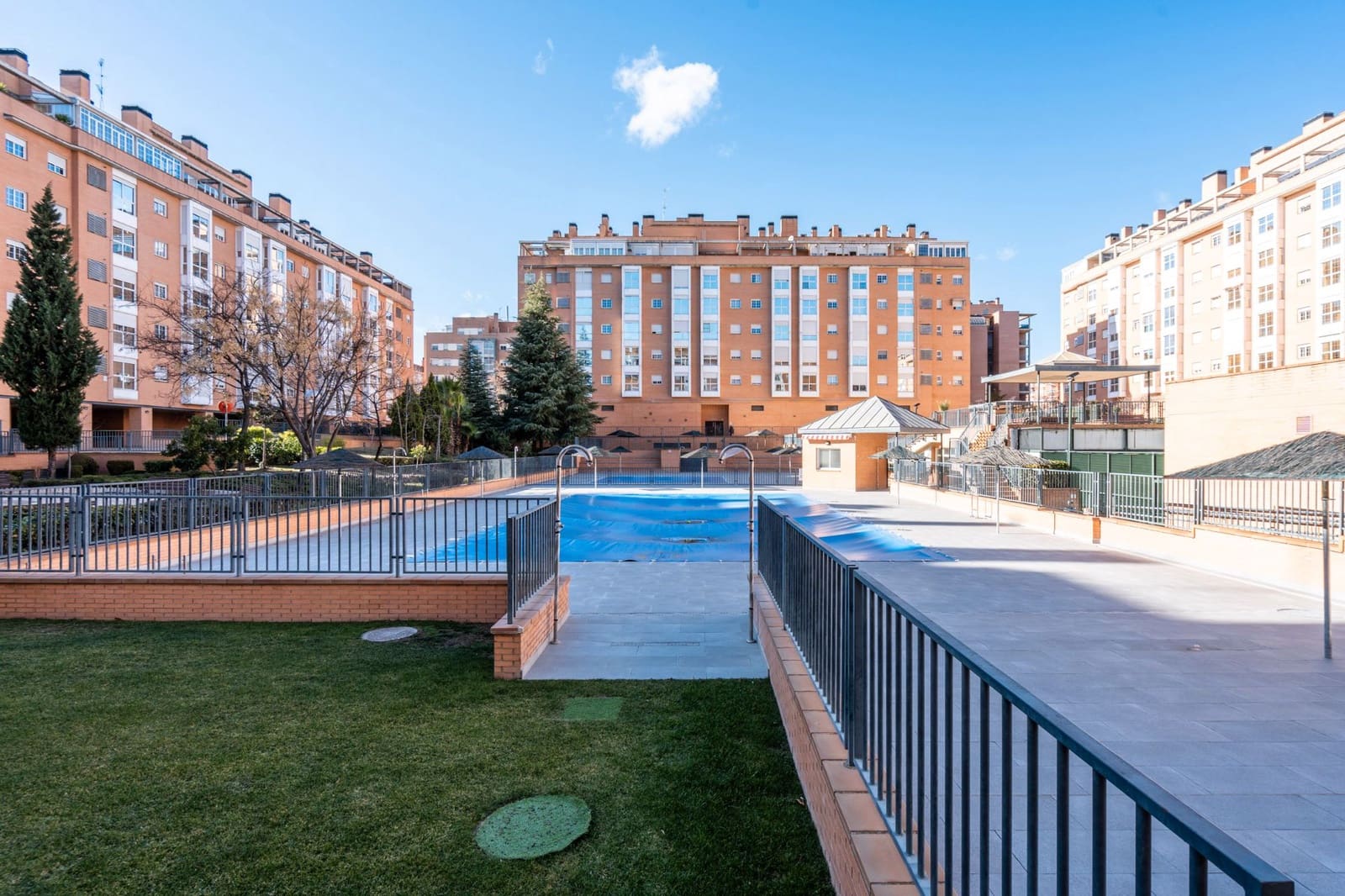 1 soverom Leilighet til salgs i Madrid by med svømmebasseng - € 290 000 (Ref: 9510231)