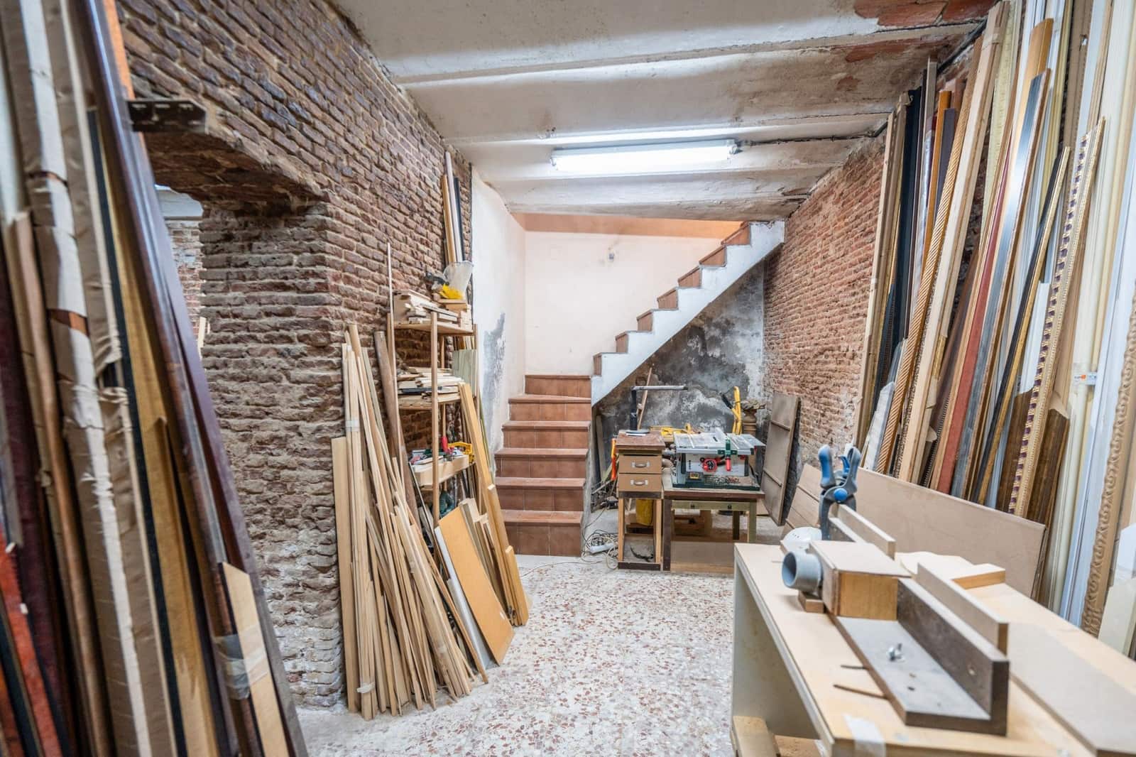 Commercial for sale in Madrid city - € 900,000 (Ref: 9535164)