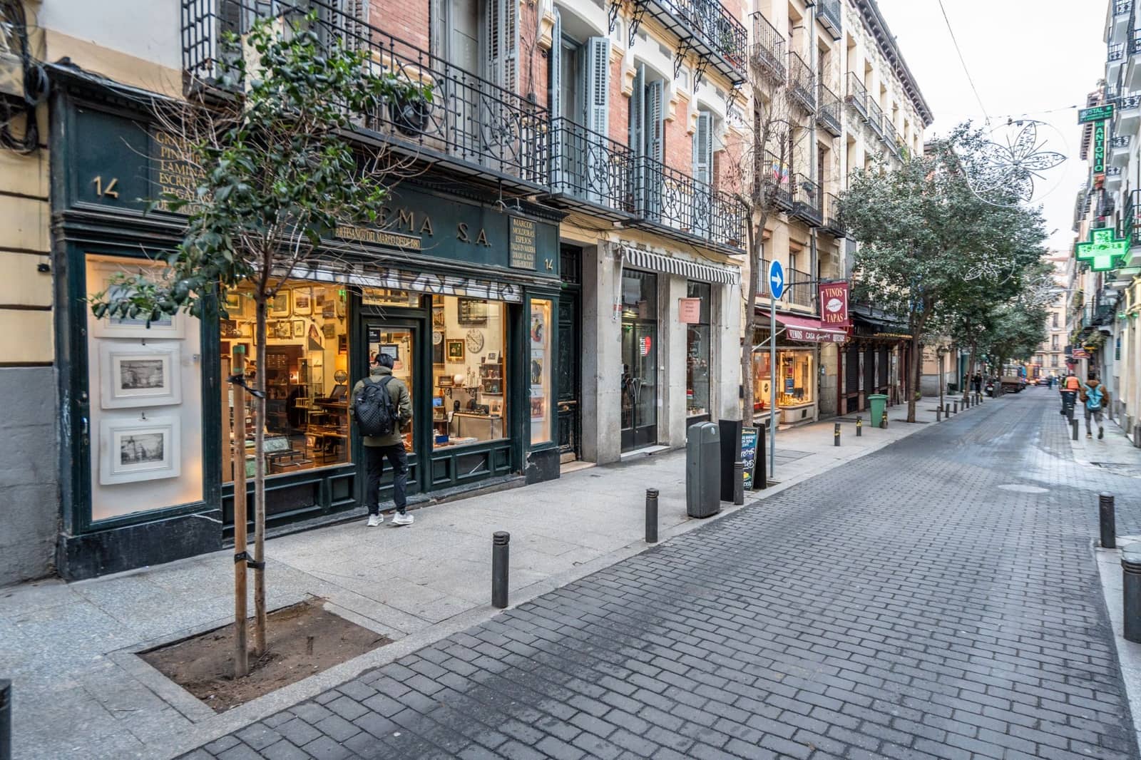 Commercial for sale in Madrid city - € 900,000 (Ref: 9535164)