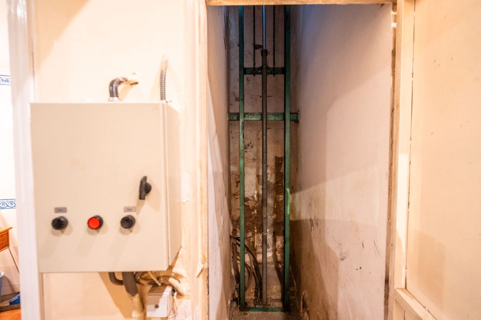 Comercial para venda em Madrid cidade - 1 550 000 € (Ref: 9535165)