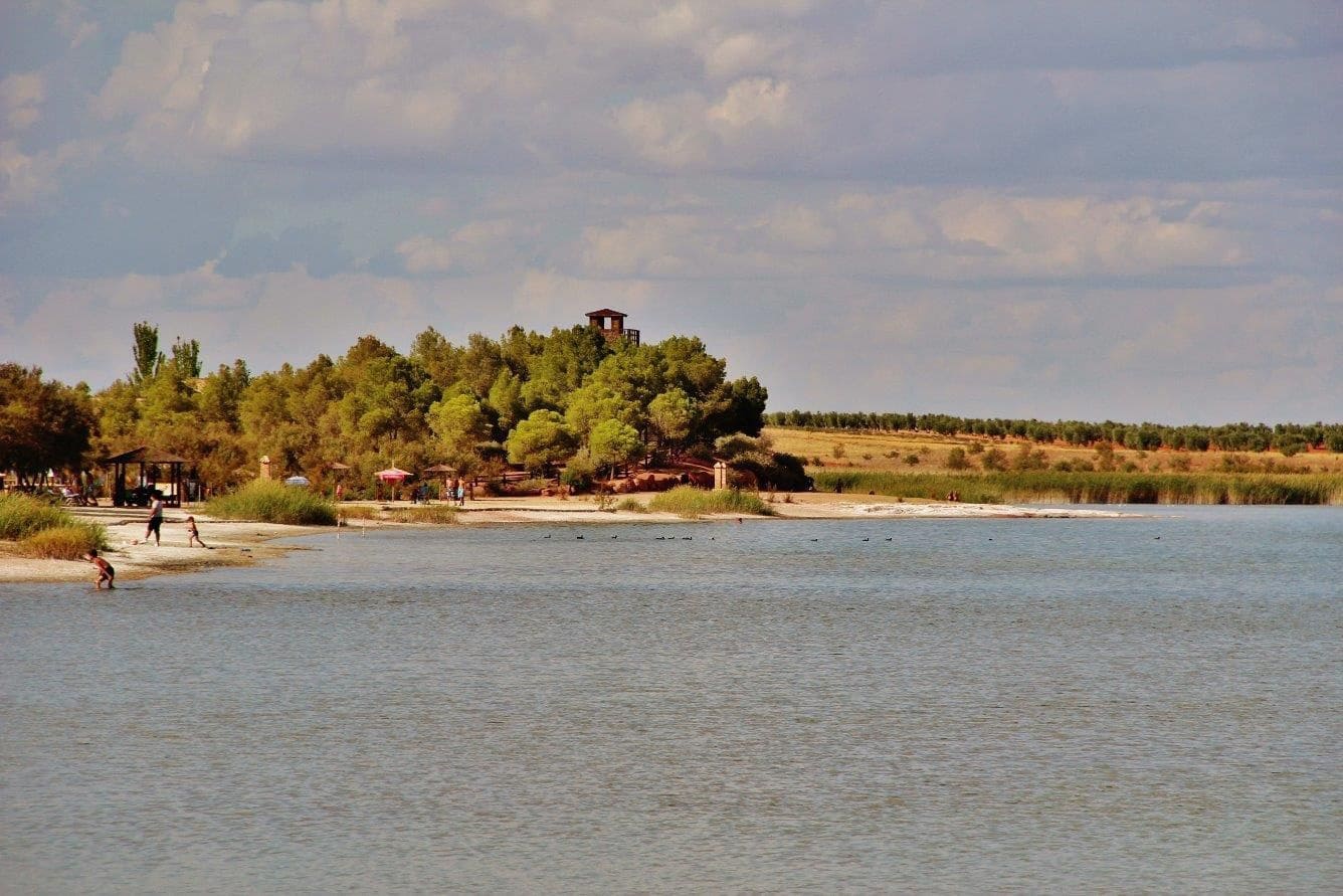 3 bedroom Finca/Country House for sale in Villafranca de los Caballeros with garage - € 110,000 (Ref: 9536372)