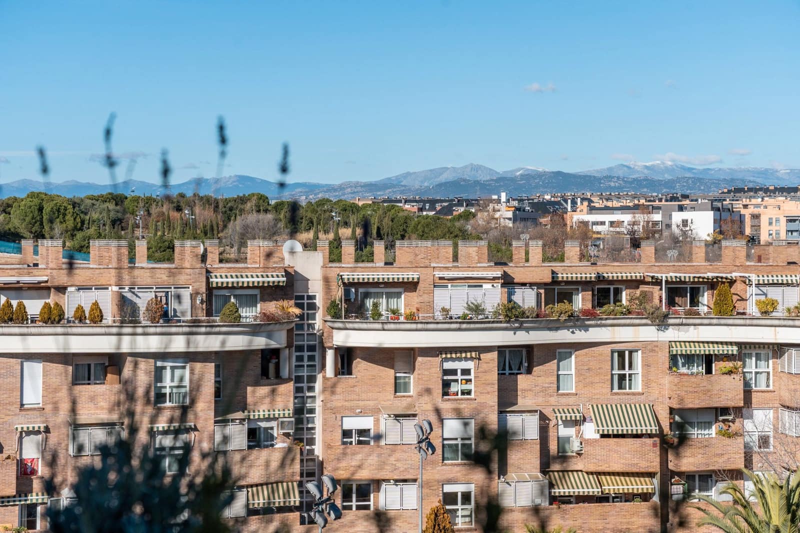 2 slaapkamer Flat te koop in Las Rozas de Madrid met zwembad - € 580.000 (Ref: 9542047)