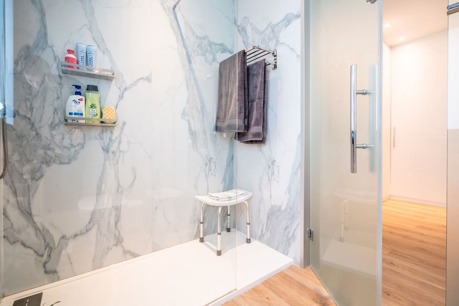 3 bedroom Villa for sale in El Espinar with pool garage - € 420,000 (Ref: 9588487)