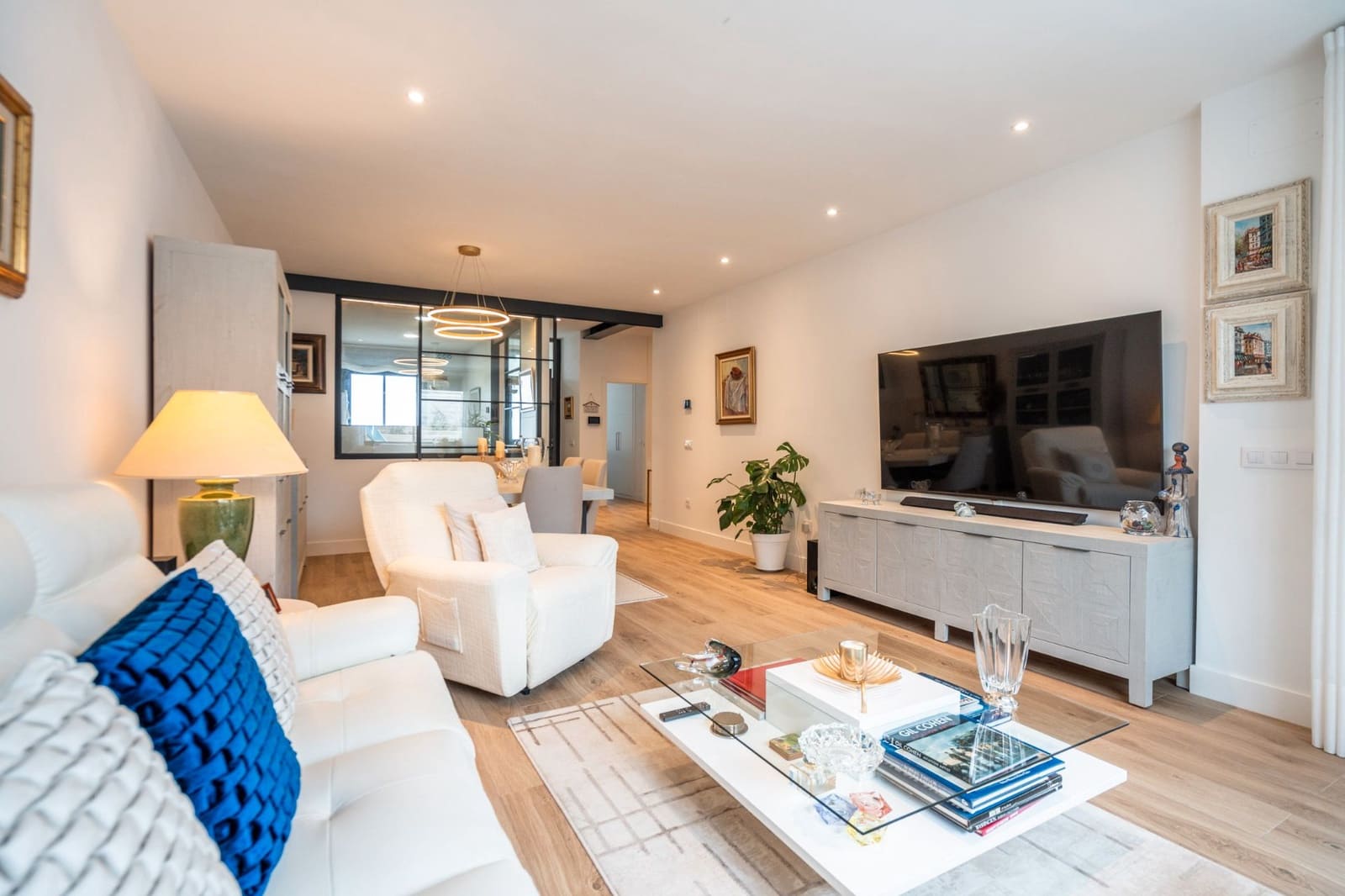 3 bedroom Villa for sale in El Espinar with pool garage - € 420,000 (Ref: 9588487)