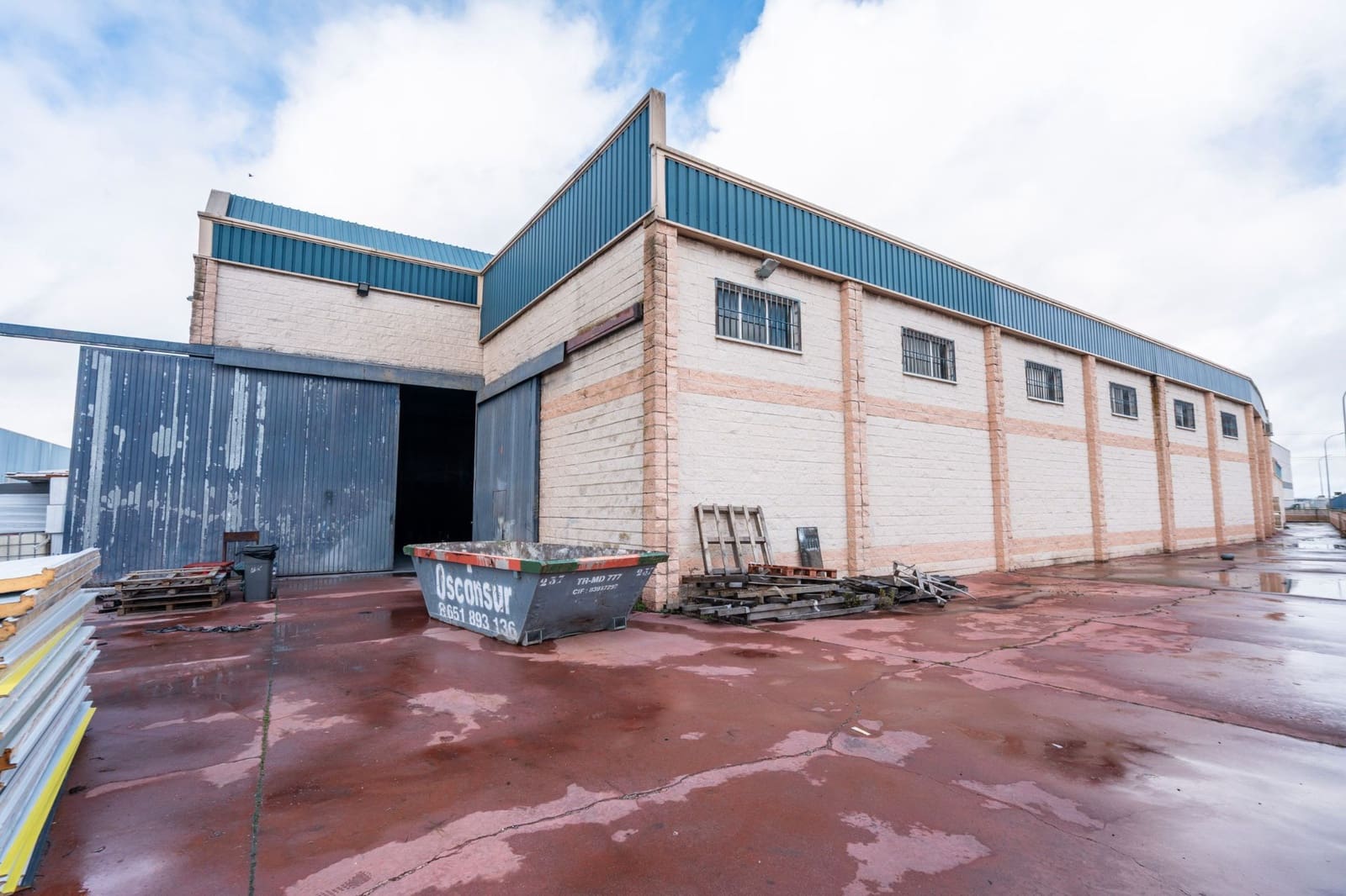 Commercial for sale in Grinon - € 1,250,000 (Ref: 9592090)