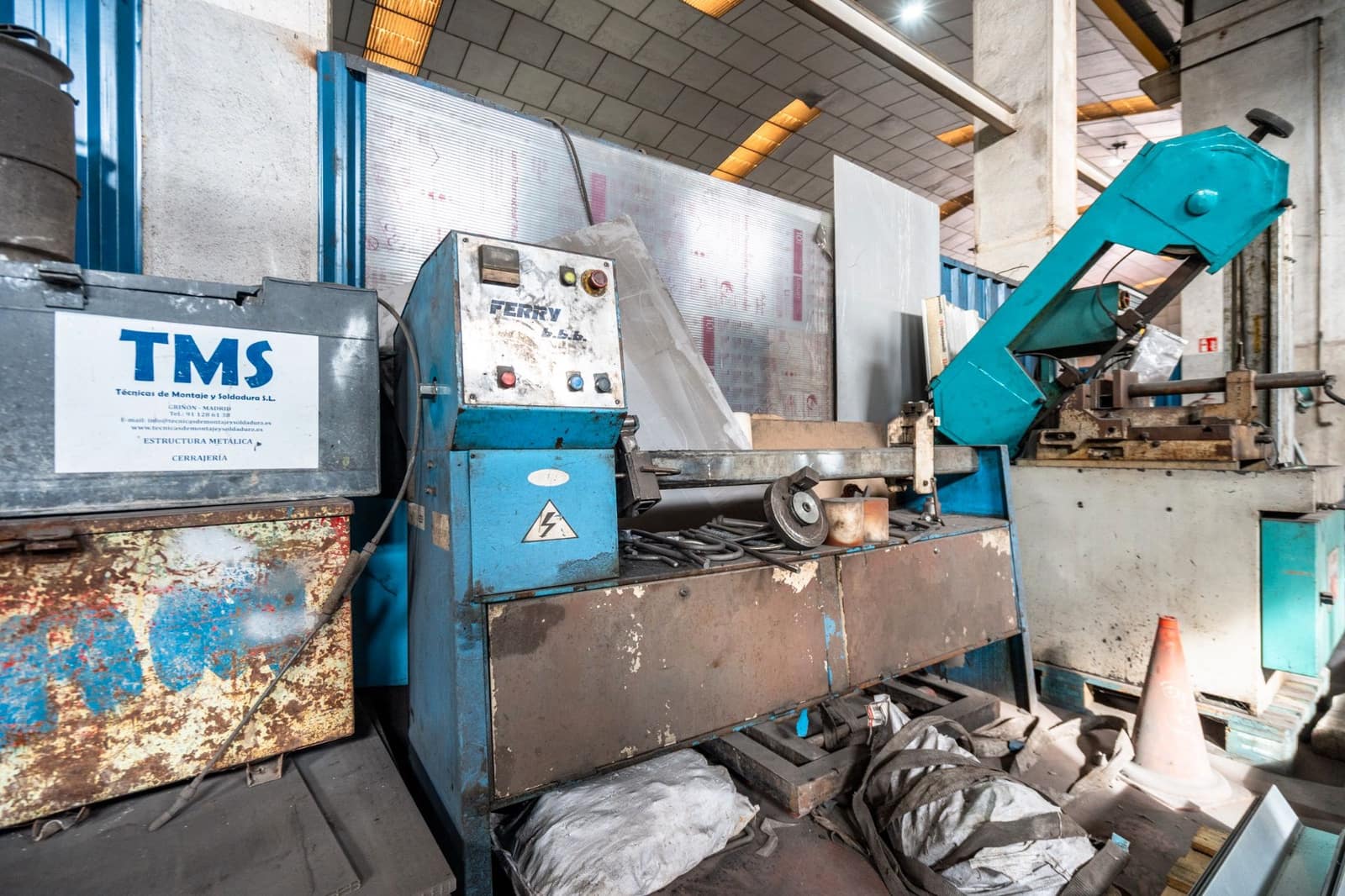 Commercial for sale in Grinon - € 1,250,000 (Ref: 9592090)