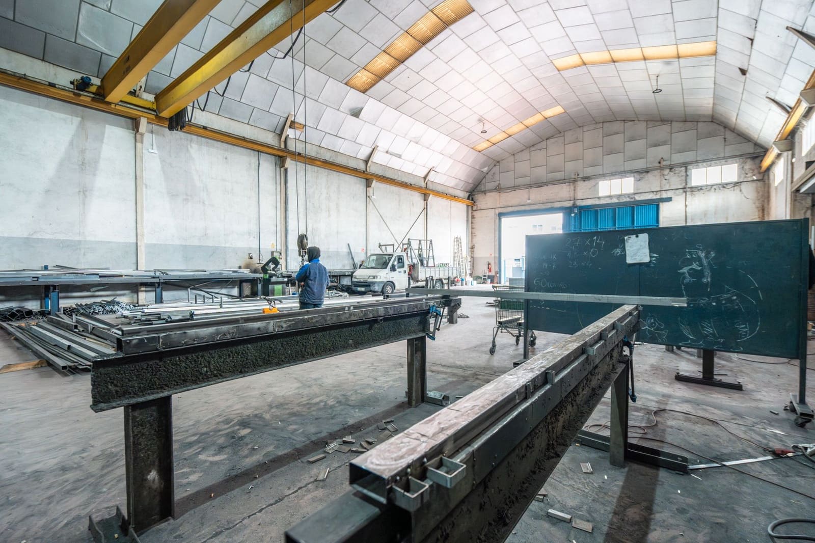 Commercial for sale in Grinon - € 1,250,000 (Ref: 9592090)