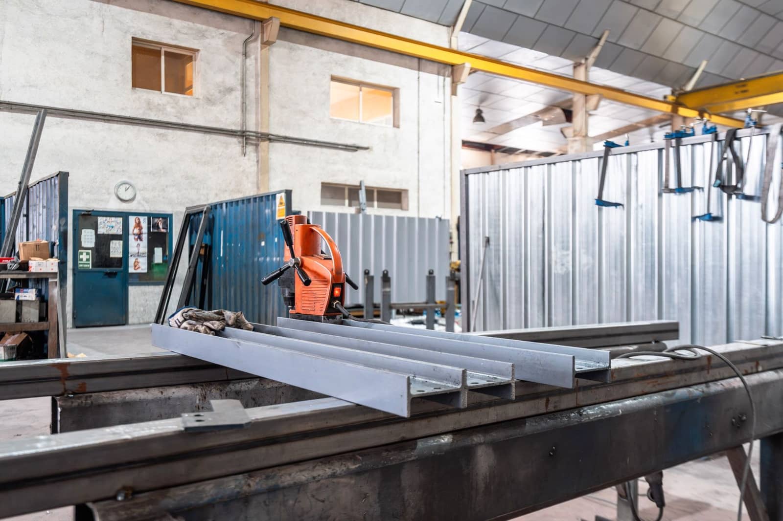 Commercial for sale in Grinon - € 1,250,000 (Ref: 9592090)