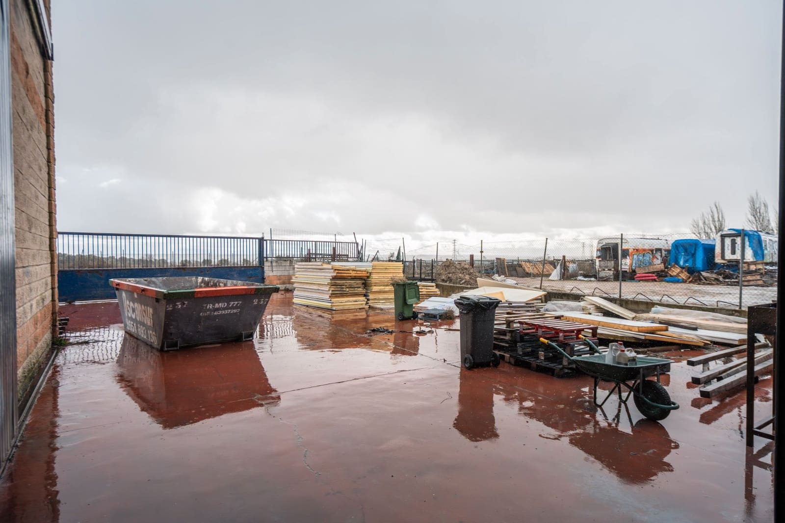 Commercial for sale in Grinon - € 1,250,000 (Ref: 9592090)