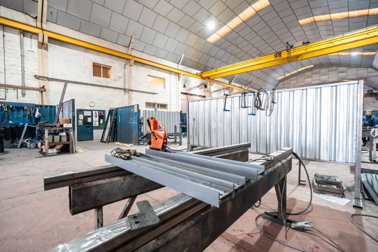 Commercial for sale in Grinon - € 1,250,000 (Ref: 9592090)