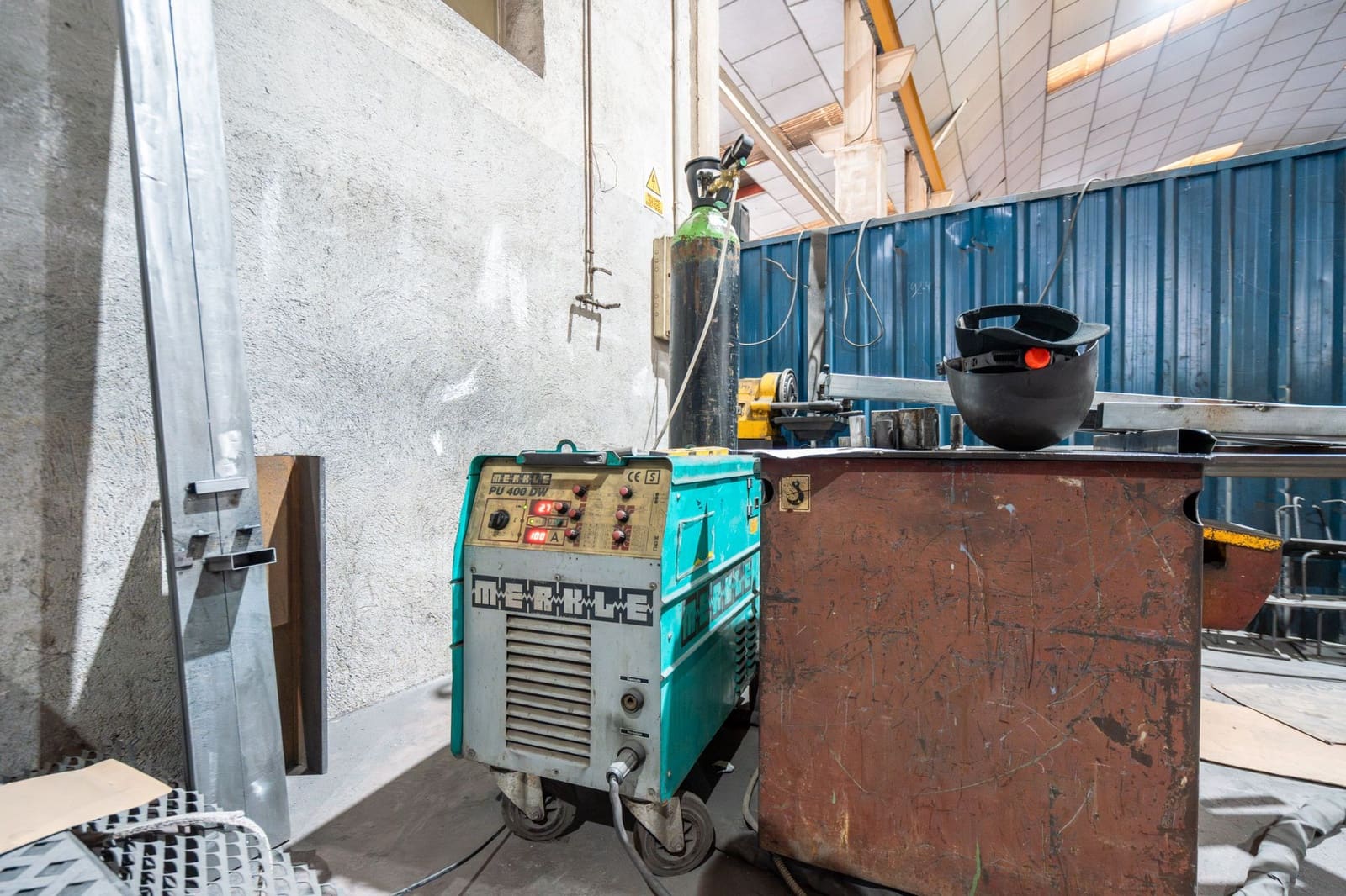 Commercial for sale in Grinon - € 1,250,000 (Ref: 9592090)