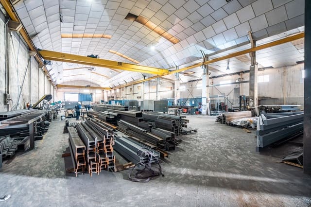 Commercial for sale in Griñón - € 1,250,000 (Ref: 9592090)