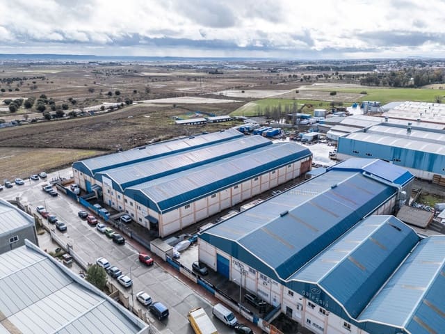 Commercial for sale in Griñón - € 1,250,000 (Ref: 9592090)