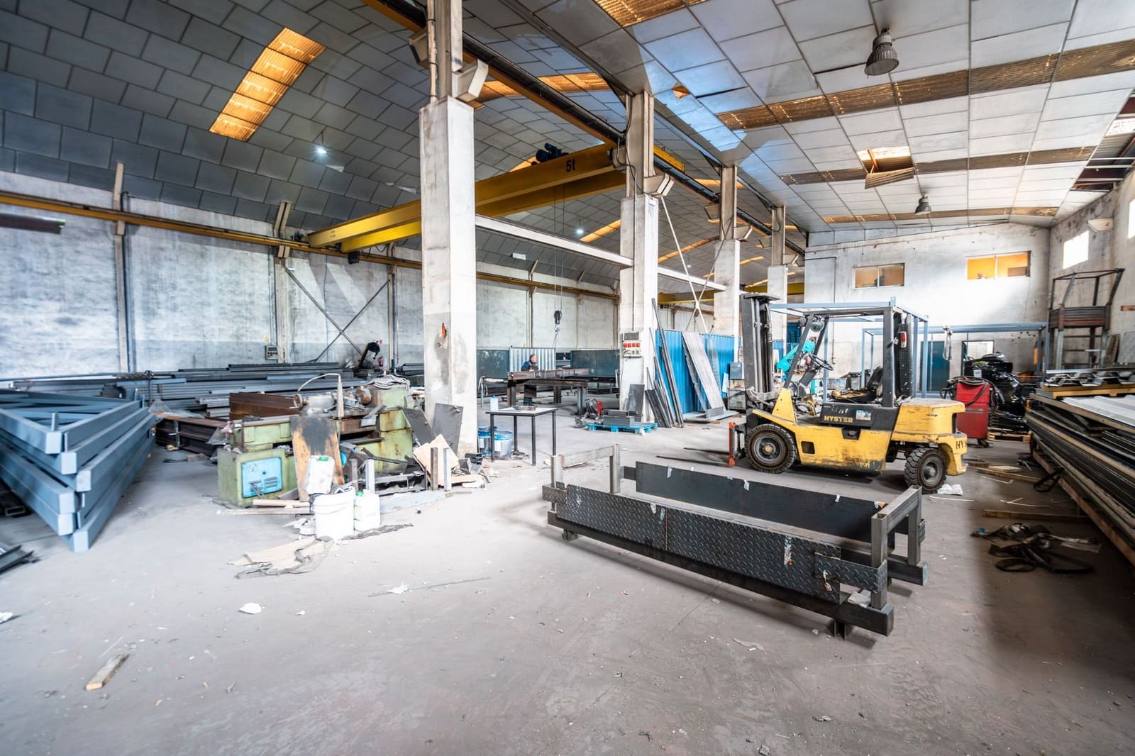 Commercial for sale in Grinon - € 1,250,000 (Ref: 9592090)