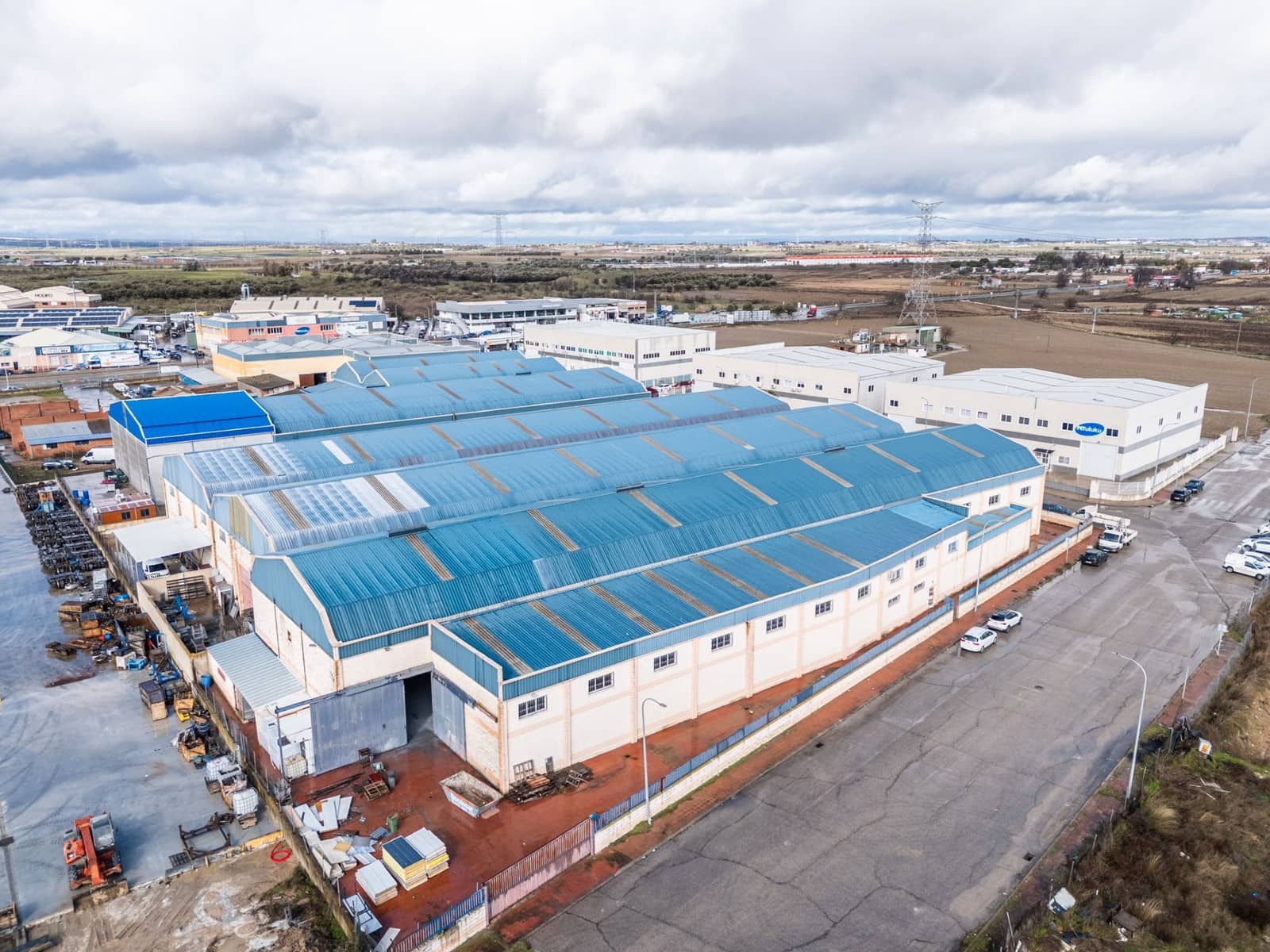 Commercial for sale in Grinon - € 1,250,000 (Ref: 9592090)