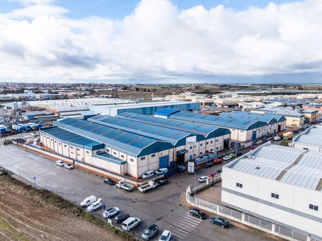 Commercial for sale in Griñón - € 1,250,000 (Ref: 9592090)