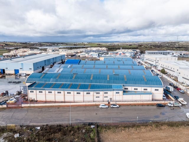 Commercial for sale in Griñón - € 1,250,000 (Ref: 9592090)