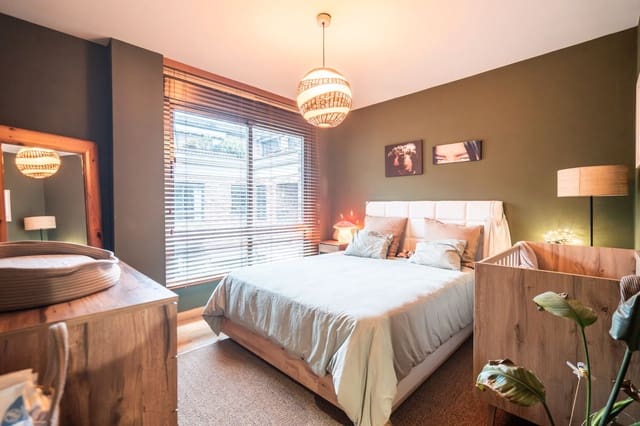 2 sovrum Lägenhet till salu i Las Rozas de Madrid med pool - 595 000 € (Ref: 9597157)