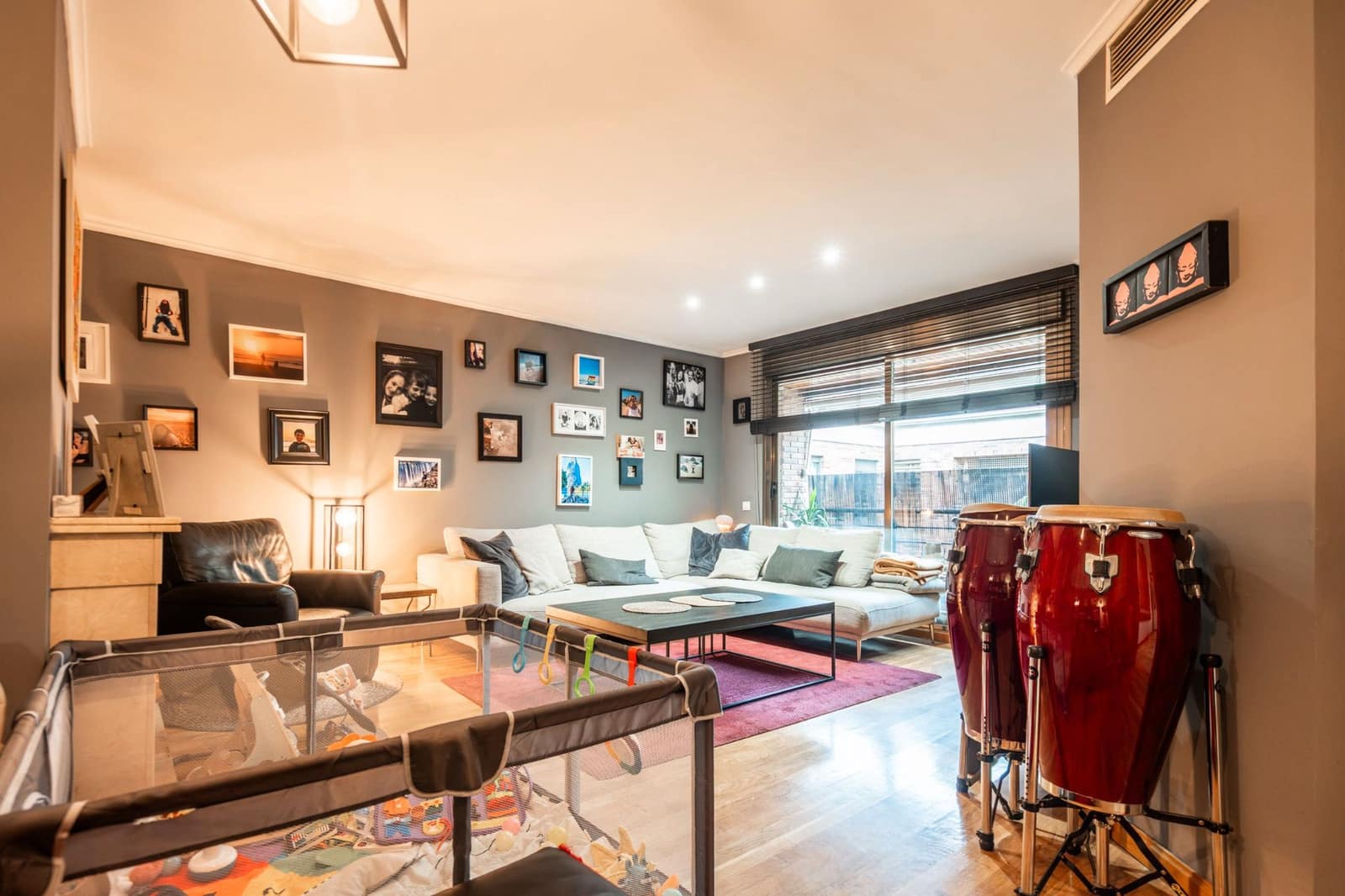 2 sovrum Lägenhet till salu i Las Rozas de Madrid med pool - 595 000 € (Ref: 9597157)