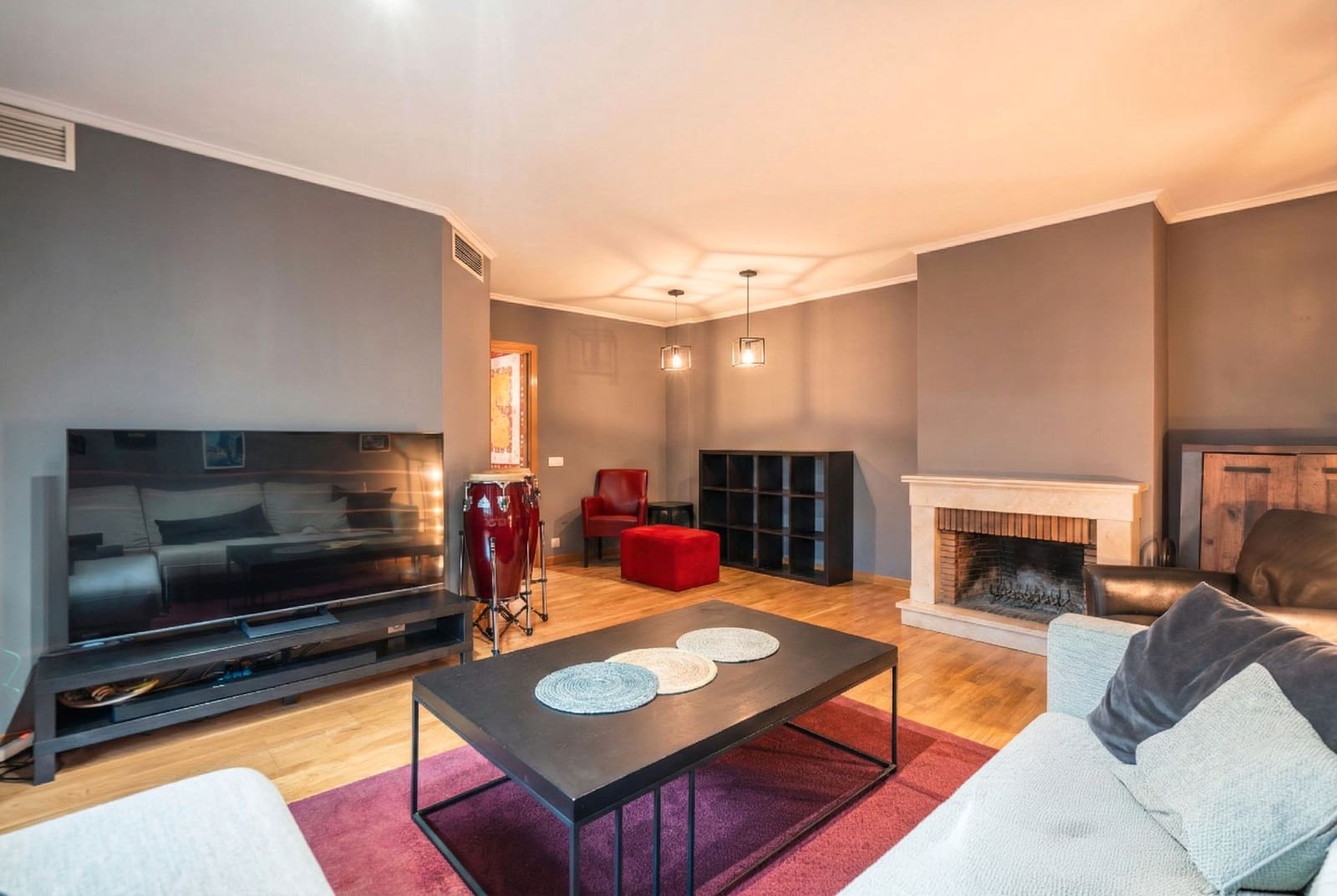 2 sovrum Lägenhet till salu i Las Rozas de Madrid med pool - 595 000 € (Ref: 9597157)