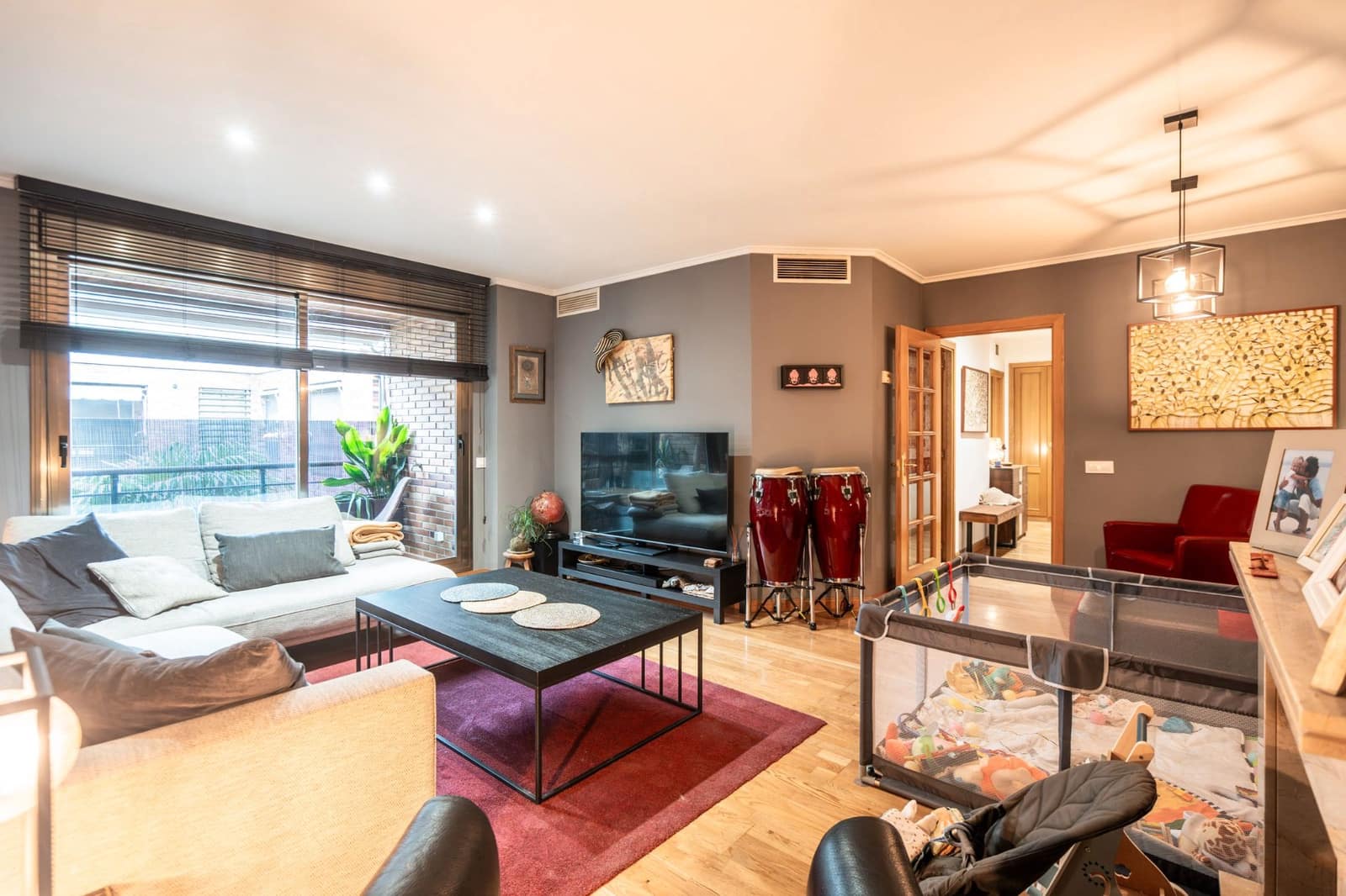 2 sovrum Lägenhet till salu i Las Rozas de Madrid med pool - 595 000 € (Ref: 9597157)