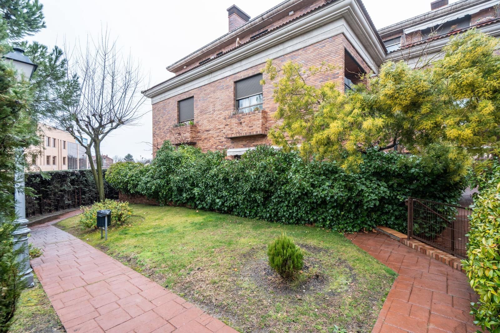 2 sovrum Lägenhet till salu i Las Rozas de Madrid med pool - 595 000 € (Ref: 9597157)