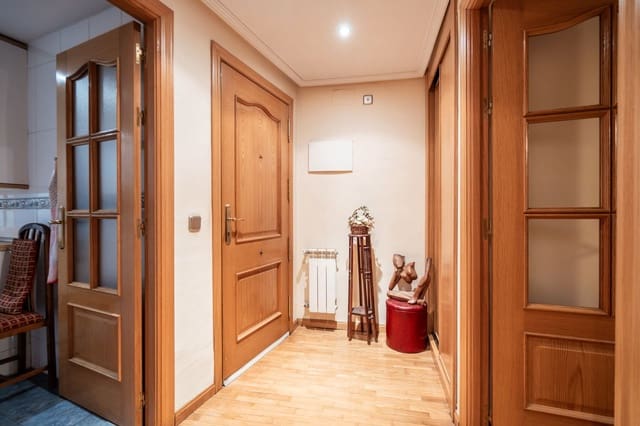 2 makuuhuone Asunto myytävänä paikassa Collado Villalba mukana uima-altaan 
autotalli - 380 000 € (Ref: 9598131)