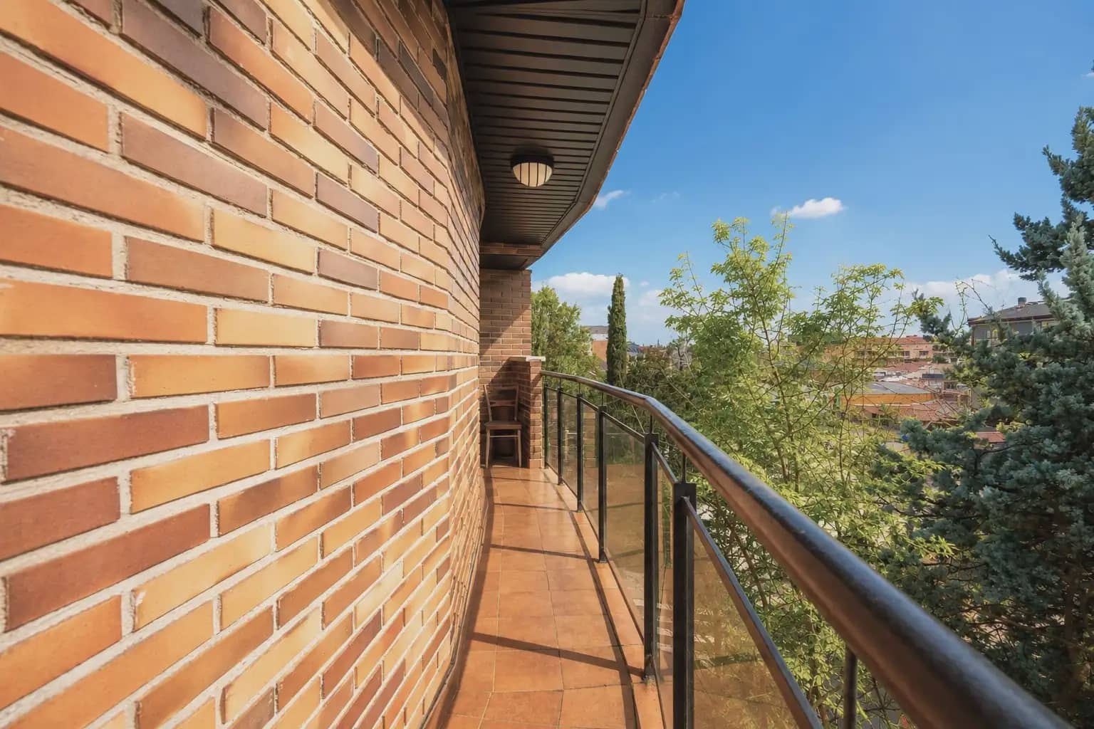 2 bedroom Flat for sale in Collado Villalba with pool garage - € 380,000 (Ref: 9598131)
