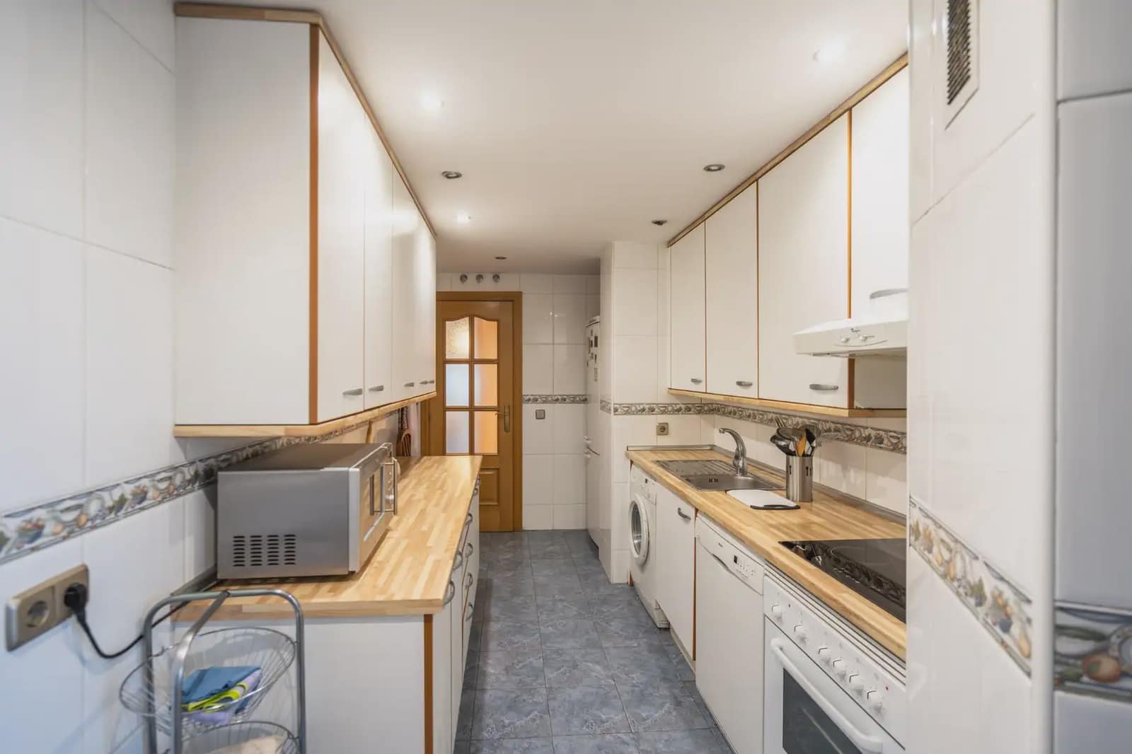 2 bedroom Flat for sale in Collado Villalba with pool garage - € 380,000 (Ref: 9598131)