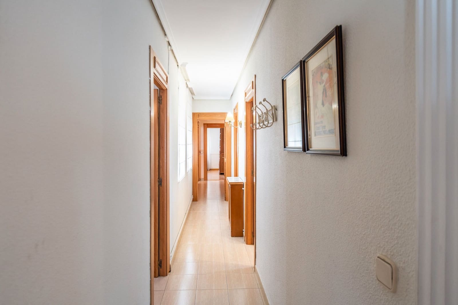 5 bedroom Flat for sale in Albacete city - € 275,000 (Ref: 9618625)